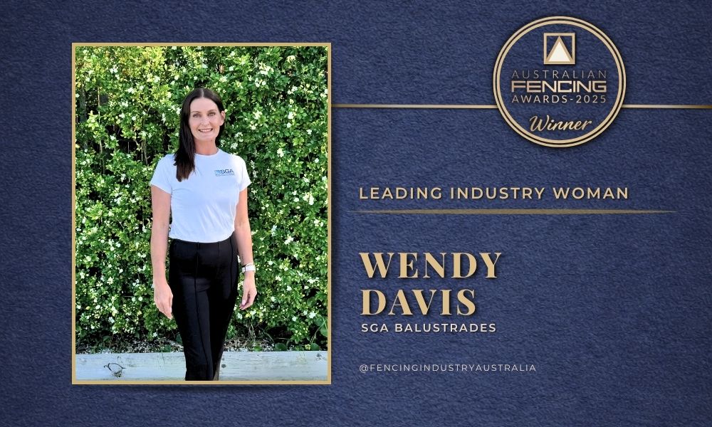 Wendy Davis recognised as a Leading Industry Woman at the 2025 Australian Fencing Awards
