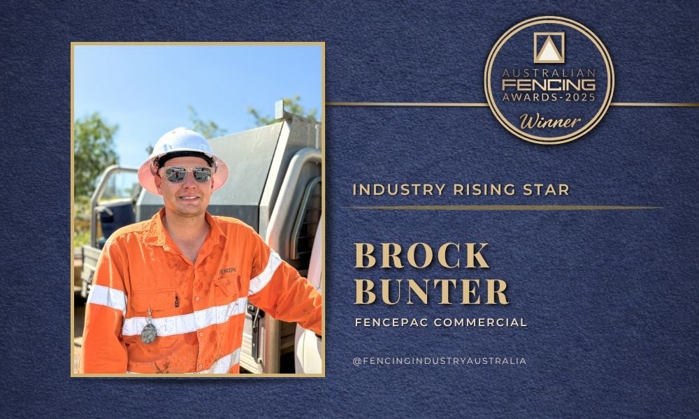 Brock Bunter honoured as an Industry Rising Star at the 2025 Australian Fencing Awards